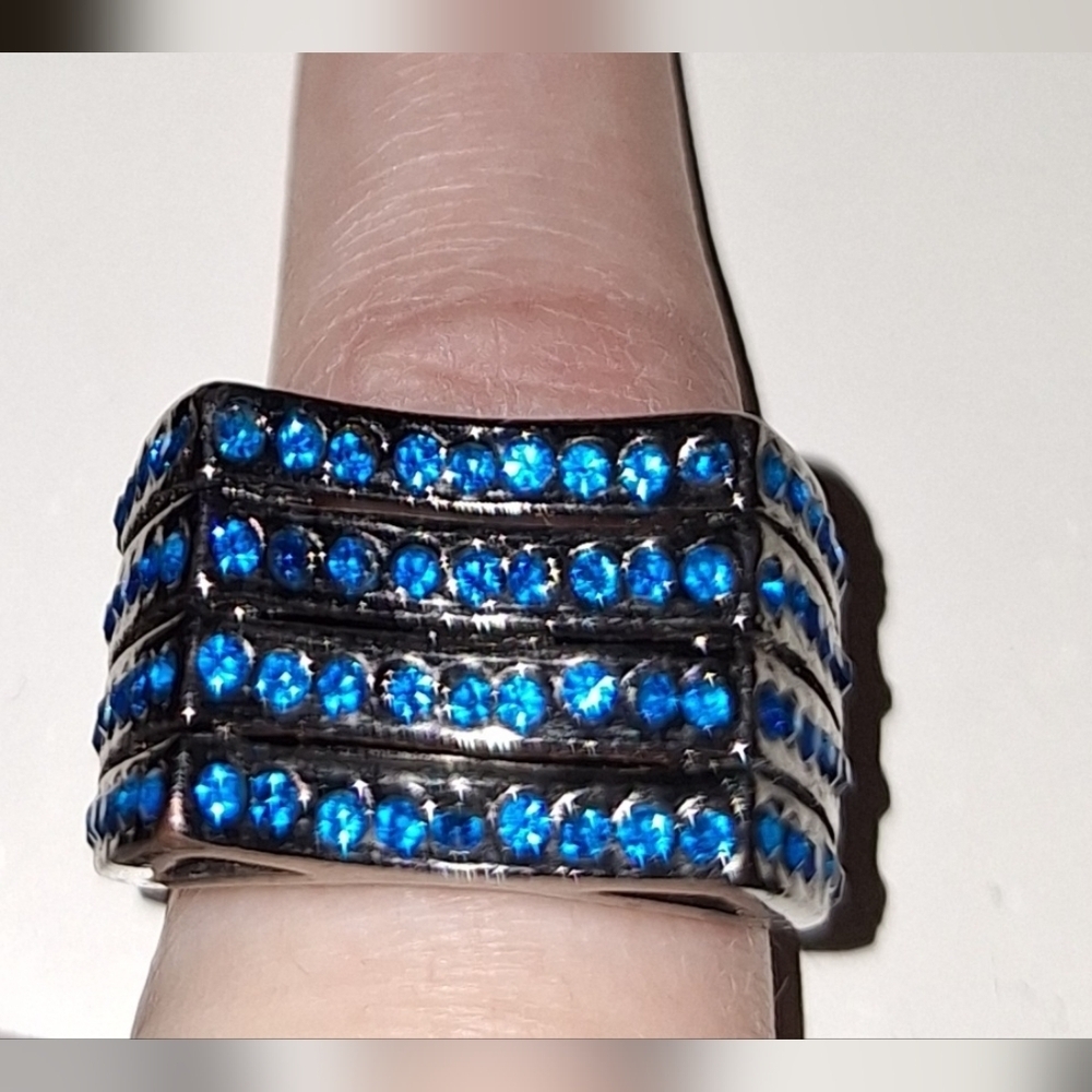 Adjustable Gun Metal Blue Rhinestone Ring